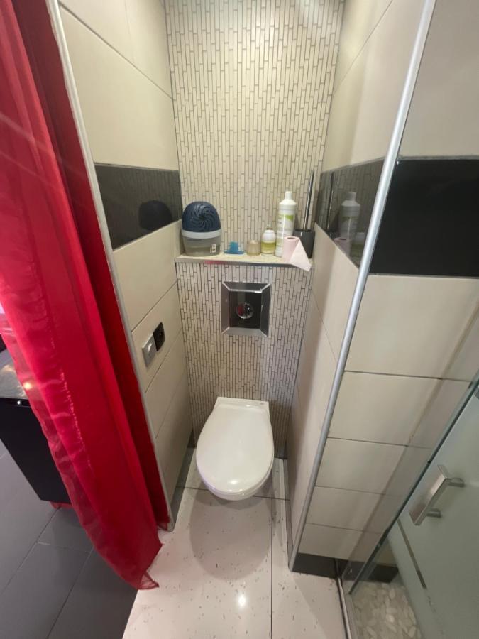 Zekri Apartment Livry-Gargan Luaran gambar