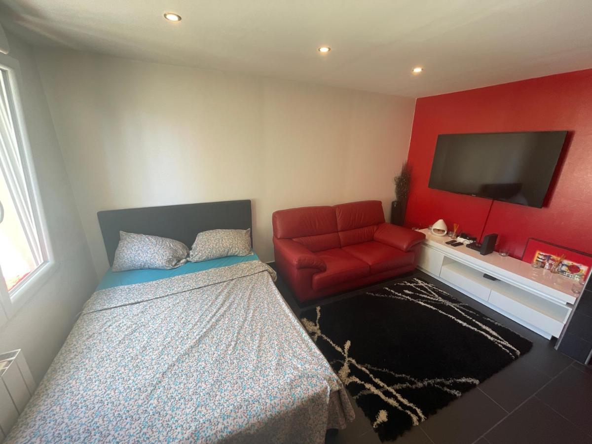 Zekri Apartment Livry-Gargan Luaran gambar